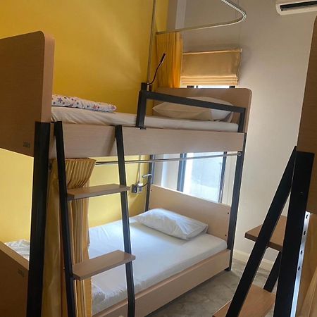 Bed@Town Hostel Bangkok Buitenkant foto