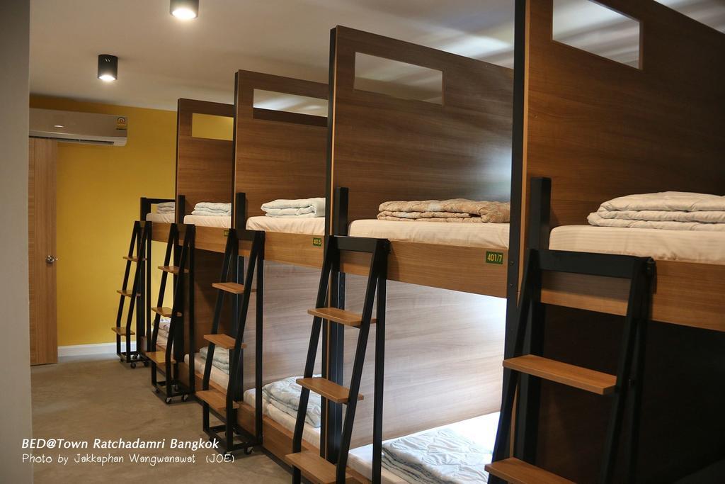 Bed@Town Hostel Bangkok Buitenkant foto
