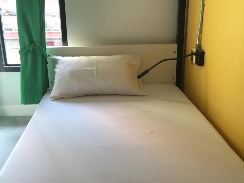 Bed@Town Hostel Bangkok Buitenkant foto